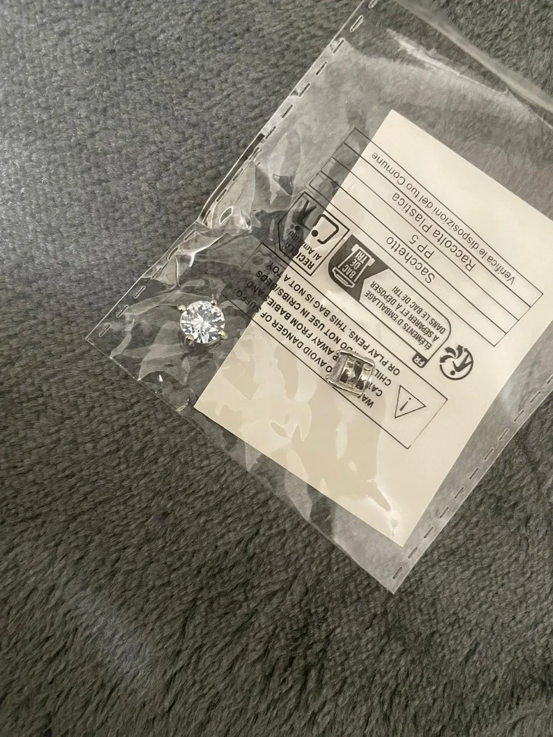 magmatic Earrings image indicator(2)