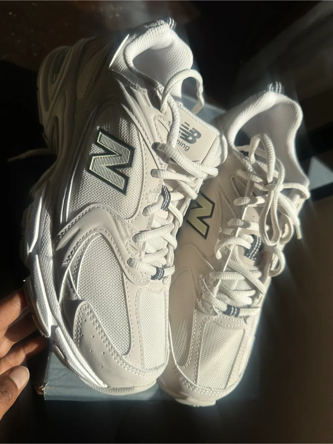 New Balance 530 Cream/White Sneakers size 8.5 image indicator(6)