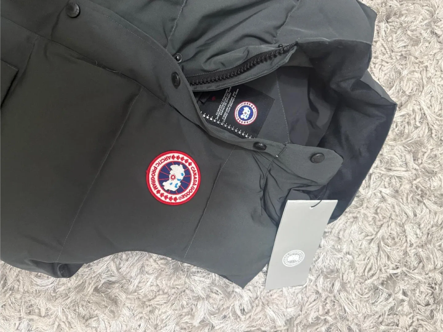 Canada Goose Vest - Grey image indicator(2)