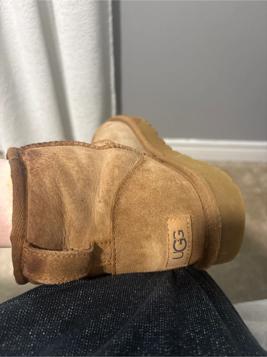 UGG Classic Mini Boots - Size 9 thumbnail