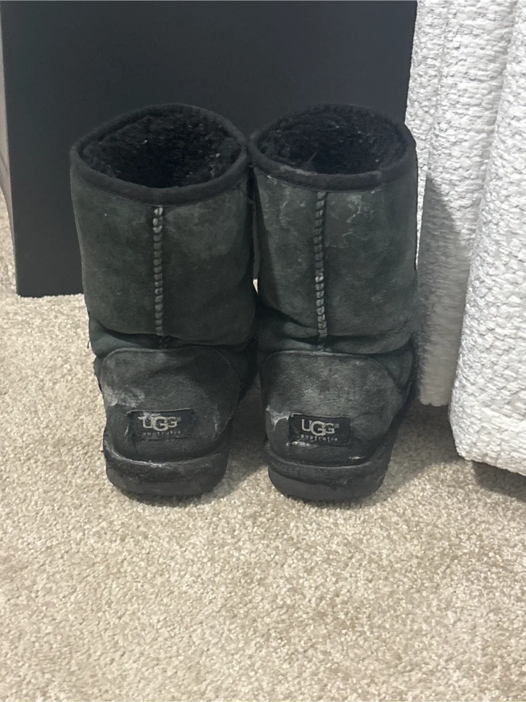 UGG Classic Short Boots, Size 10 thumbnail