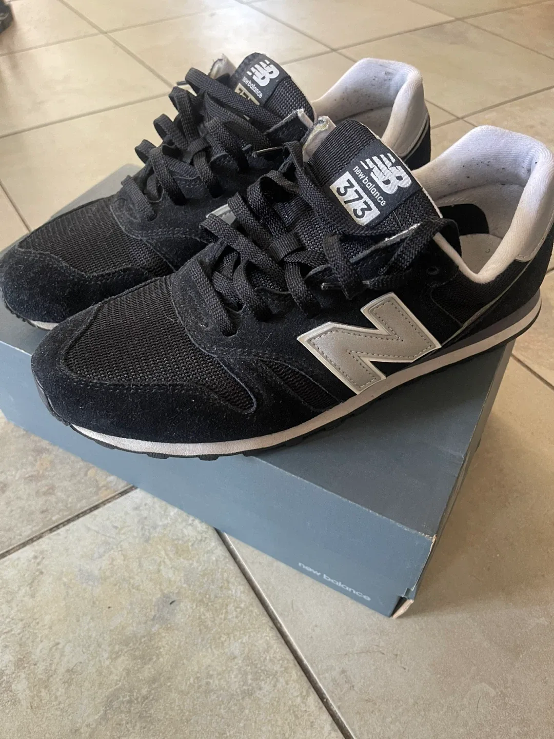 New Balance 373 Black Sneakers image indicator(2)