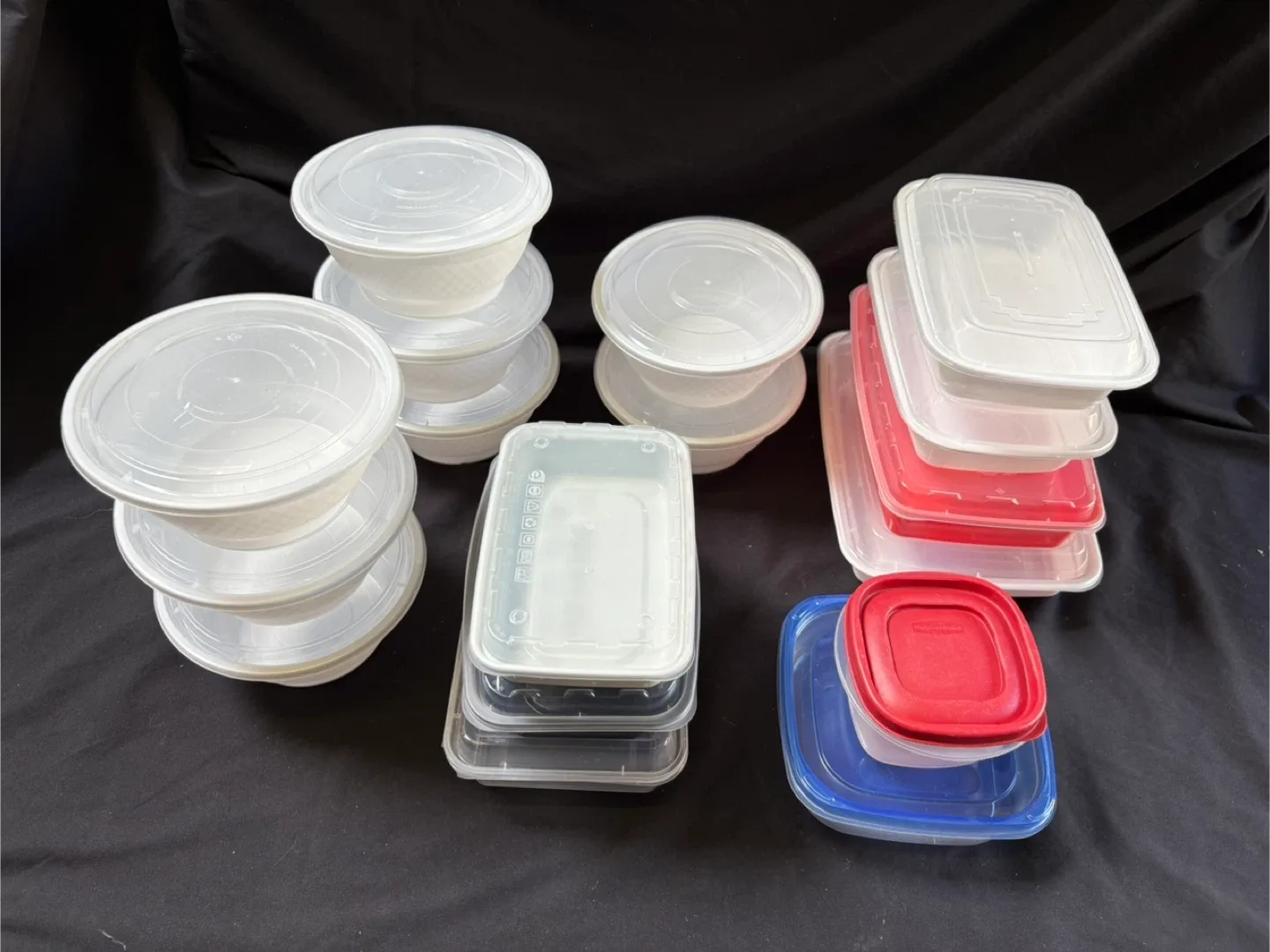 Mixed Food Containers - Rubbermaid & Others image indicator(2)