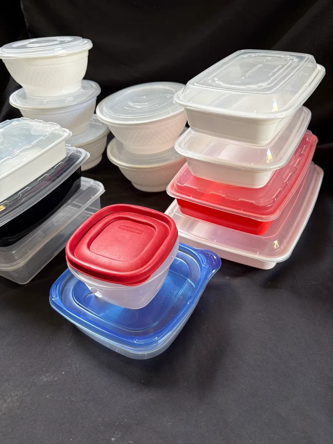 Mixed Food Containers - Rubbermaid & Others image indicator(6)