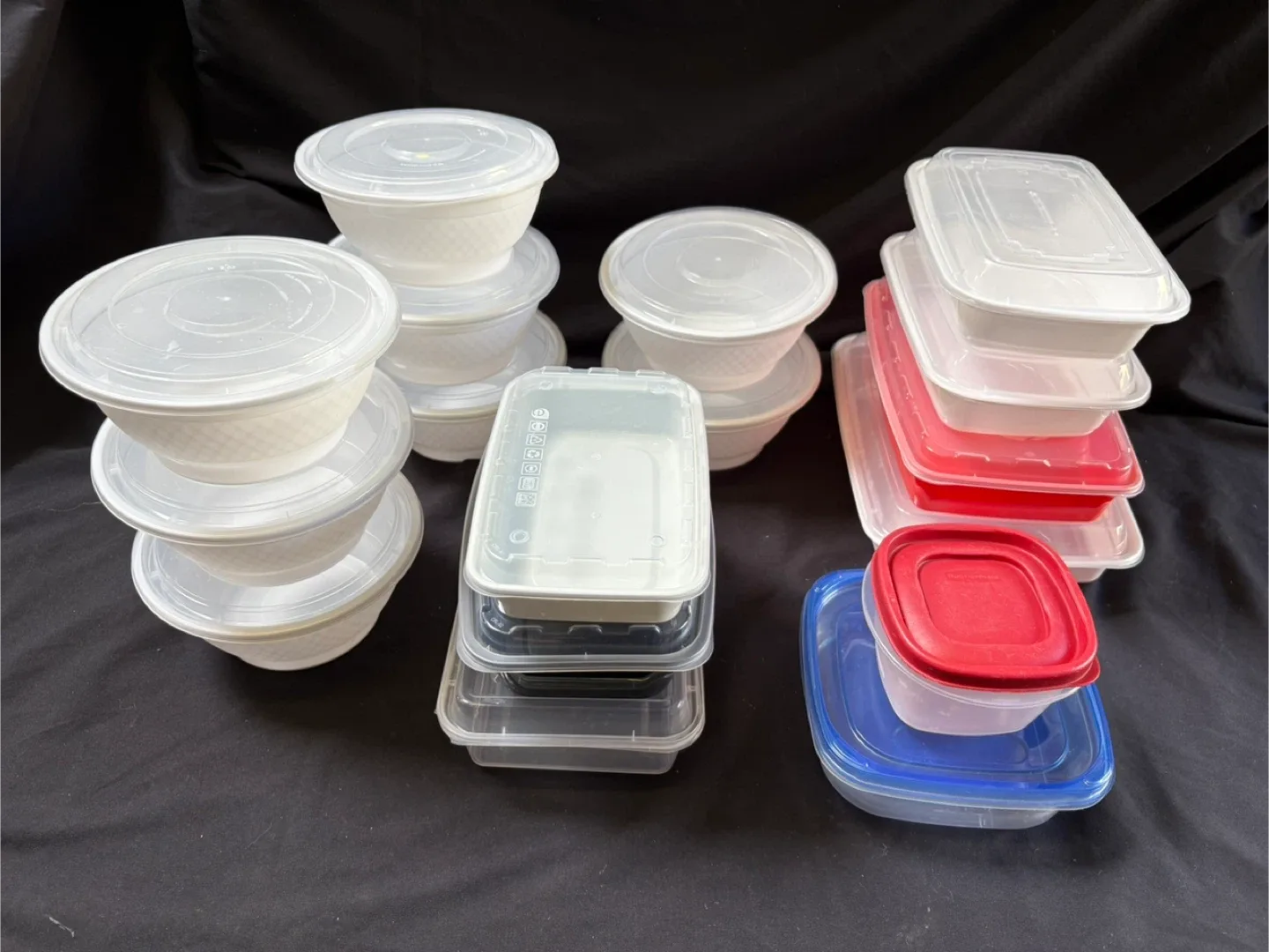 🧡Mixed Food Containers - Rubbermaid & Others thumbnail