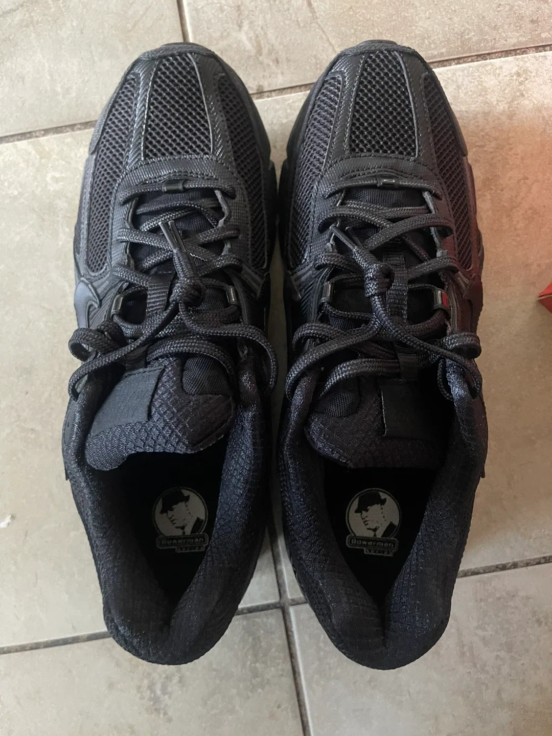 Nike Vomero Black Men's Size 10.5 image indicator(5)