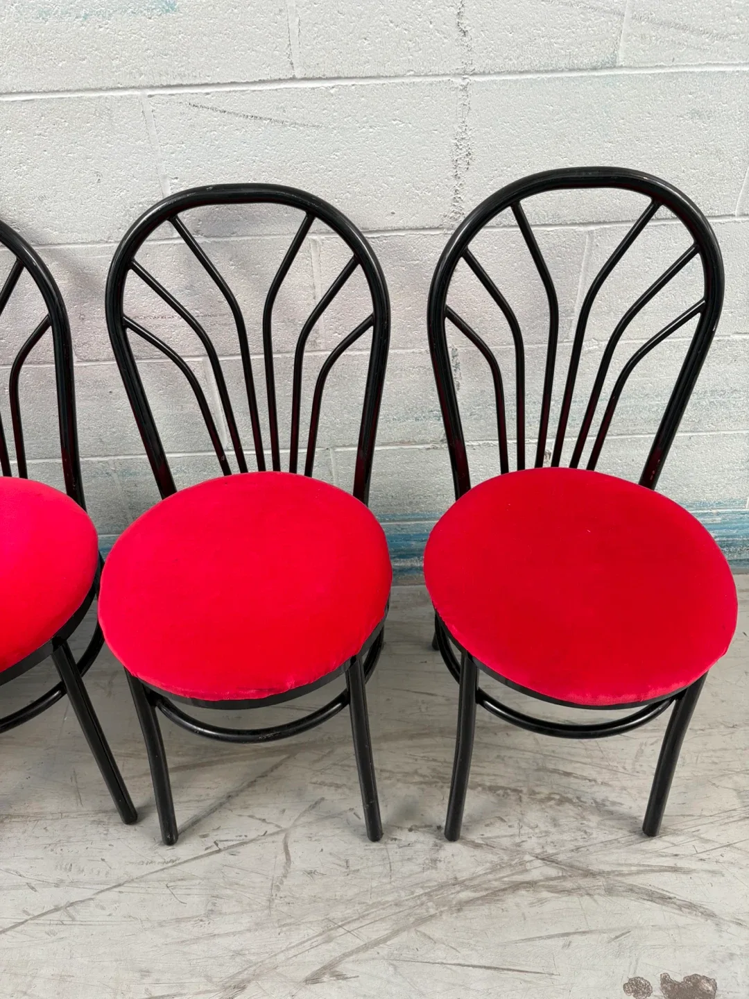 Set of 6 Red Seat Black Frame Chairs image indicator(6)