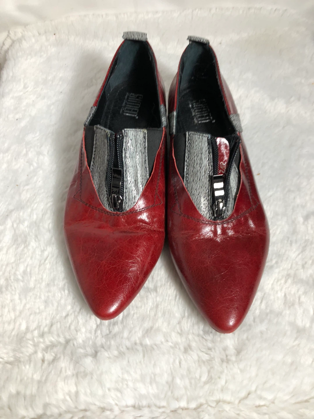 Women’s Red & Silver Shoes. Size 39 ( 8/8.5). - photo 4