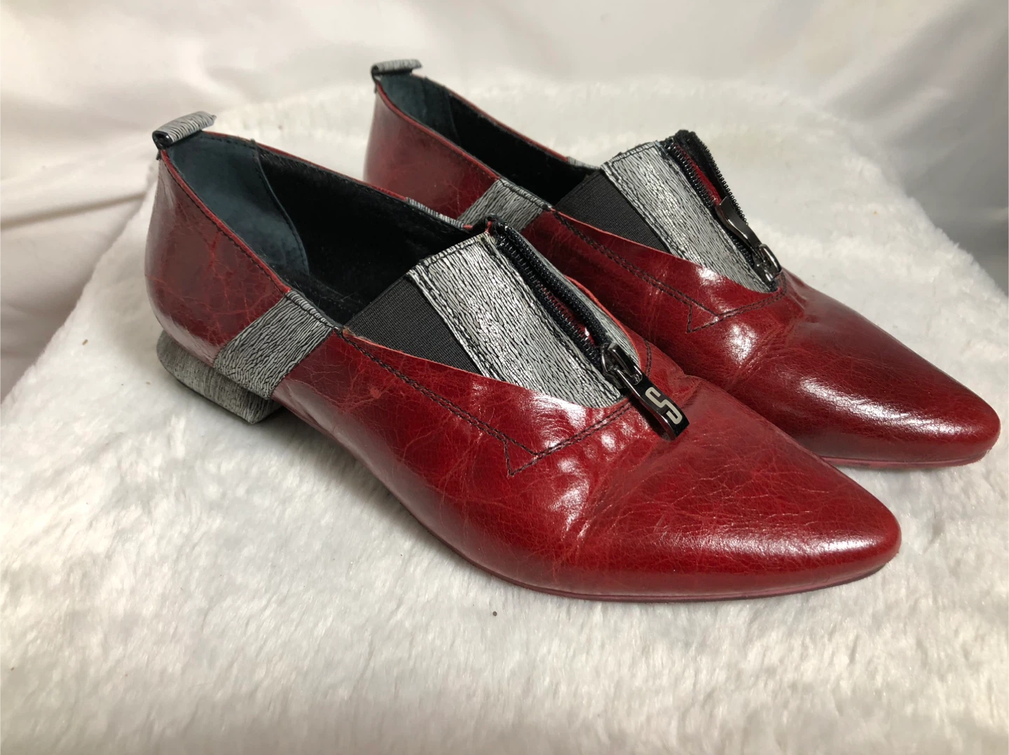 Women’s Red & Silver Shoes. Size 39 ( 8/8.5).