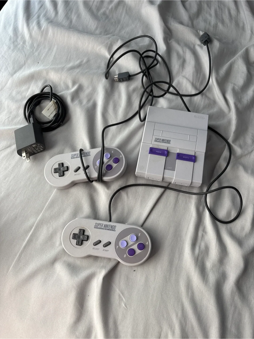 Super Nintendo Entertainment System (SNES) Console thumbnail