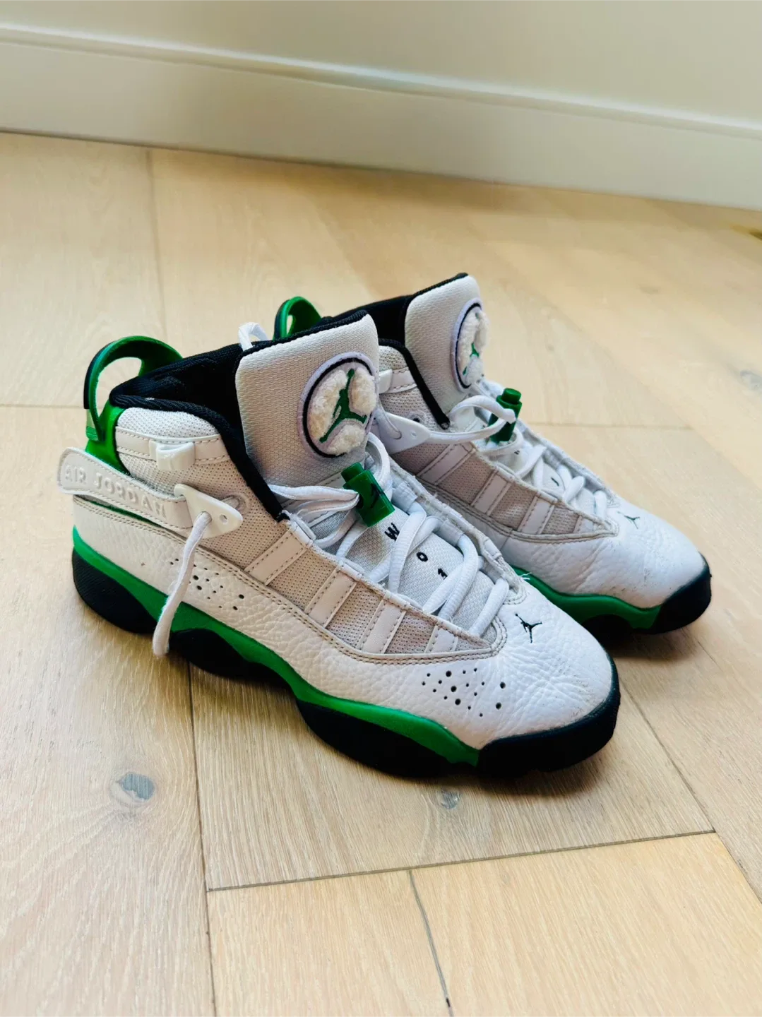 Jordan 6 Rings “Lucky Greens” high-tops Size 4Y image indicator(2)
