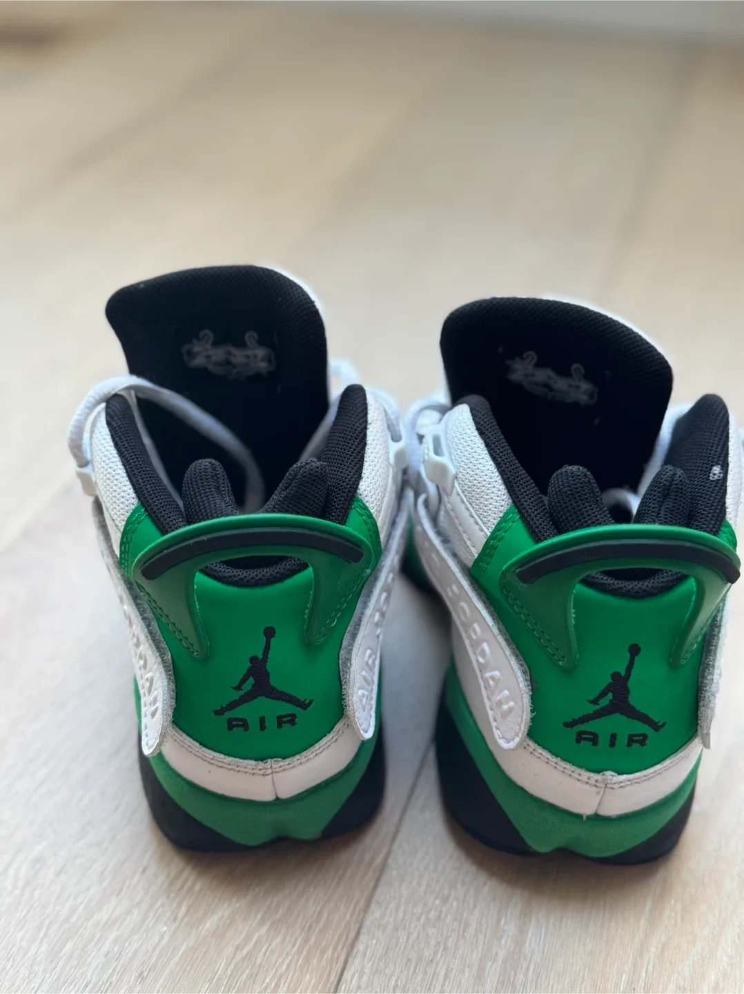 Jordan 6 Rings “Lucky Greens” high-tops Size 4Y image indicator(3)