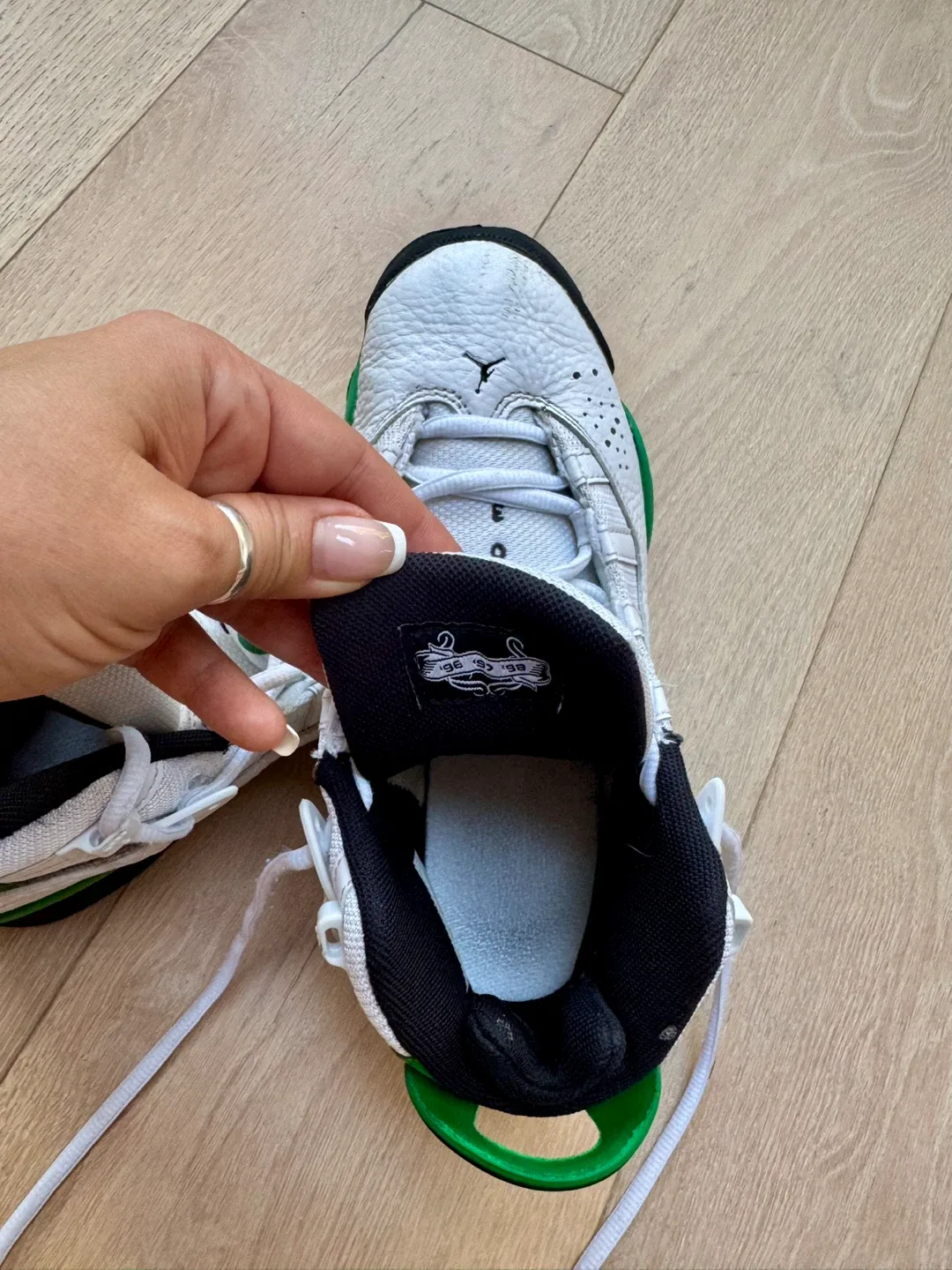 Jordan 6 Rings “Lucky Greens” high-tops Size 4Y image indicator(4)