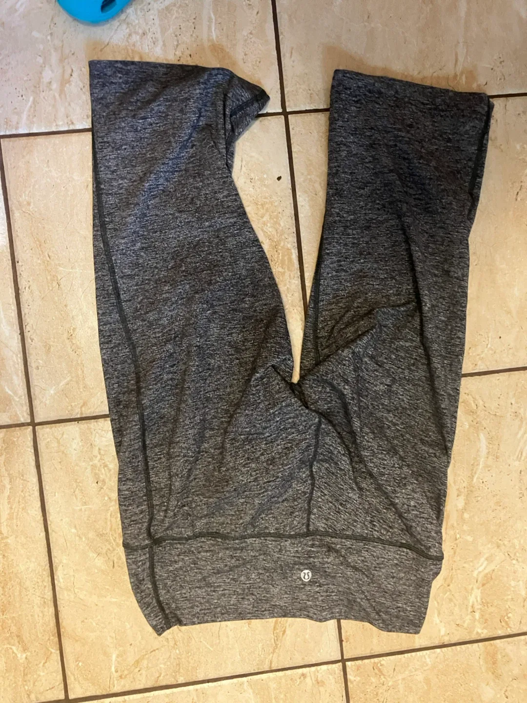 Lululemon Grey Heathered Pants Size 10 image indicator(2)