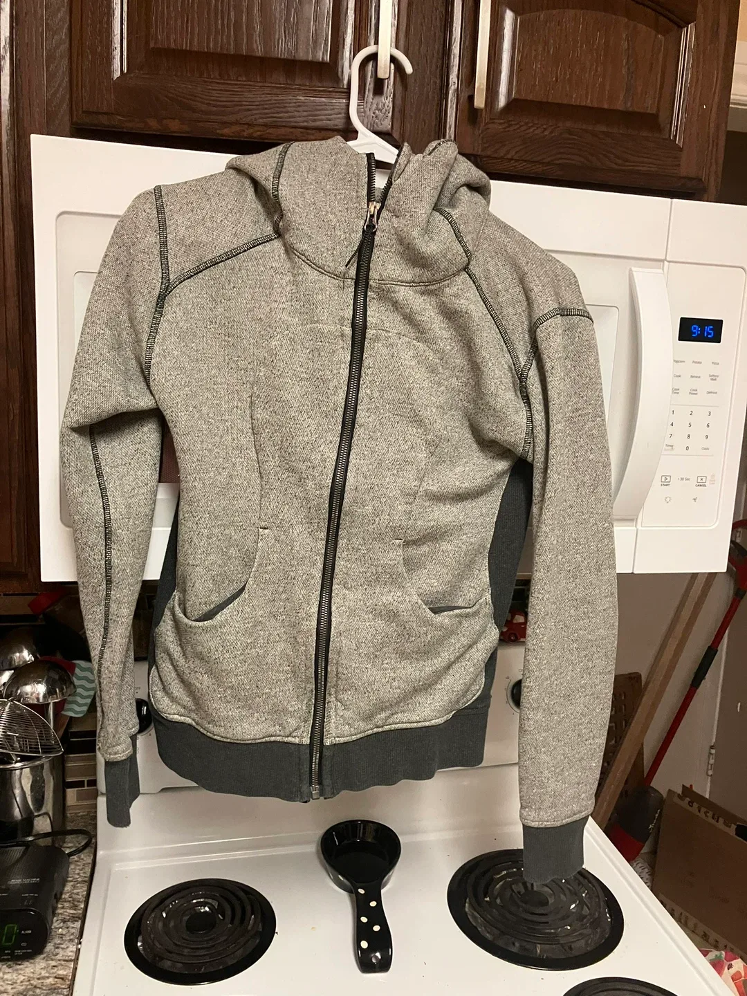 Lululemon Scuba Hoodie - Grey thumbnail