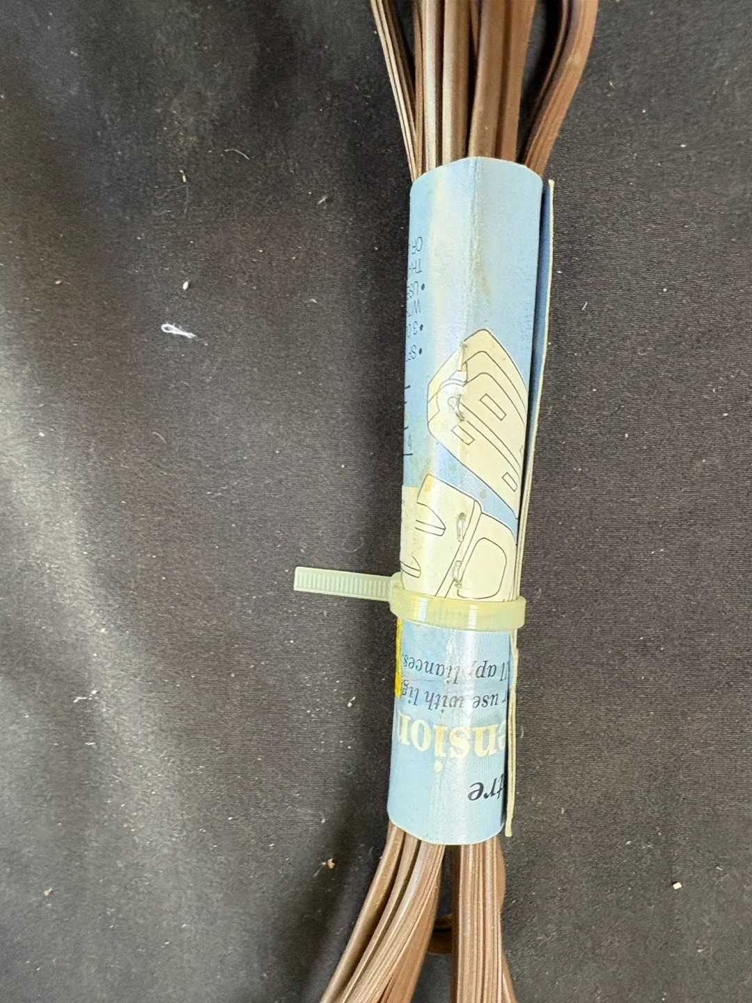 2m Brown Extension Cord image indicator(4)