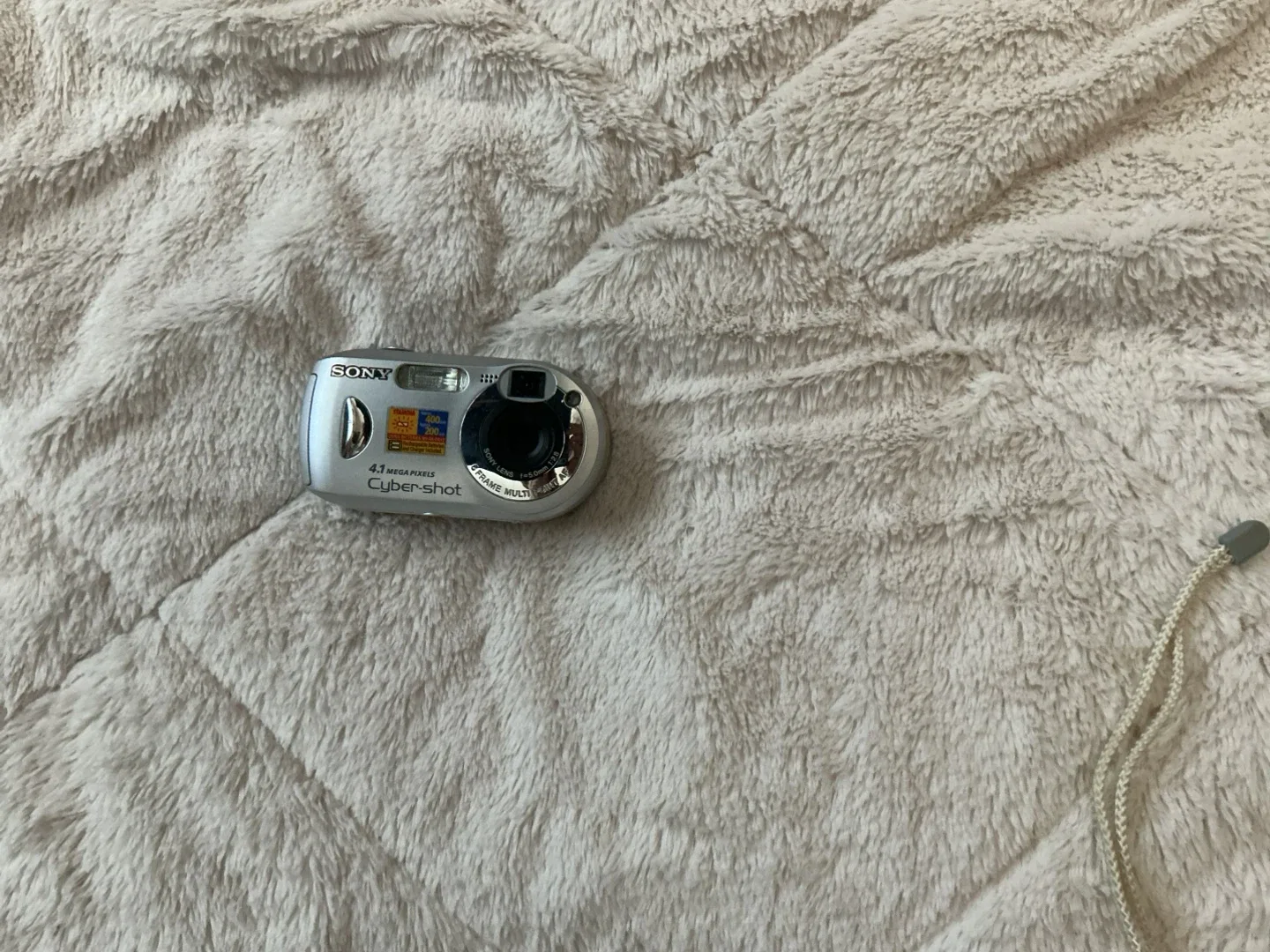 Olympus Stylus 4.0 3x 12x Digital Camera thumbnail