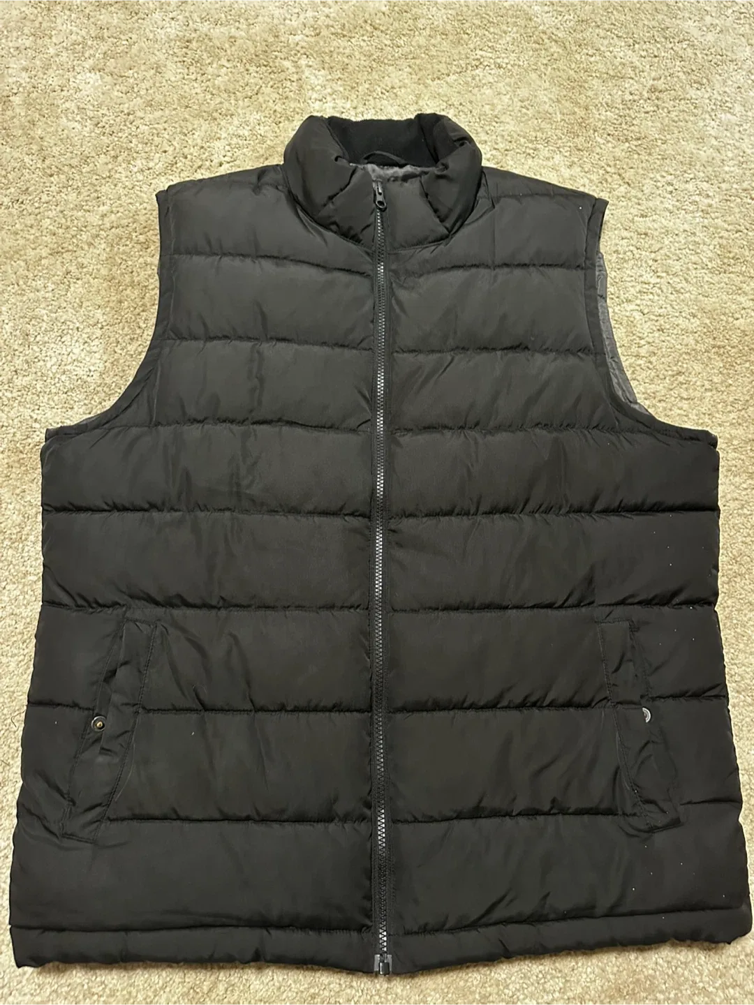 GAP Black Puffer Vest - Size L thumbnail