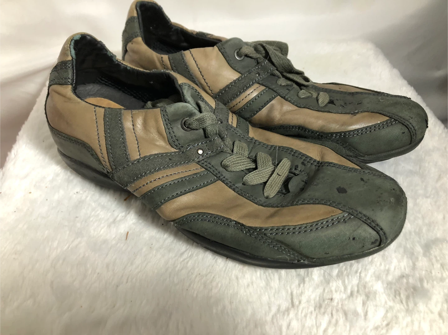 Men’s Grey & Tan Geox Shoes. Size 8.
