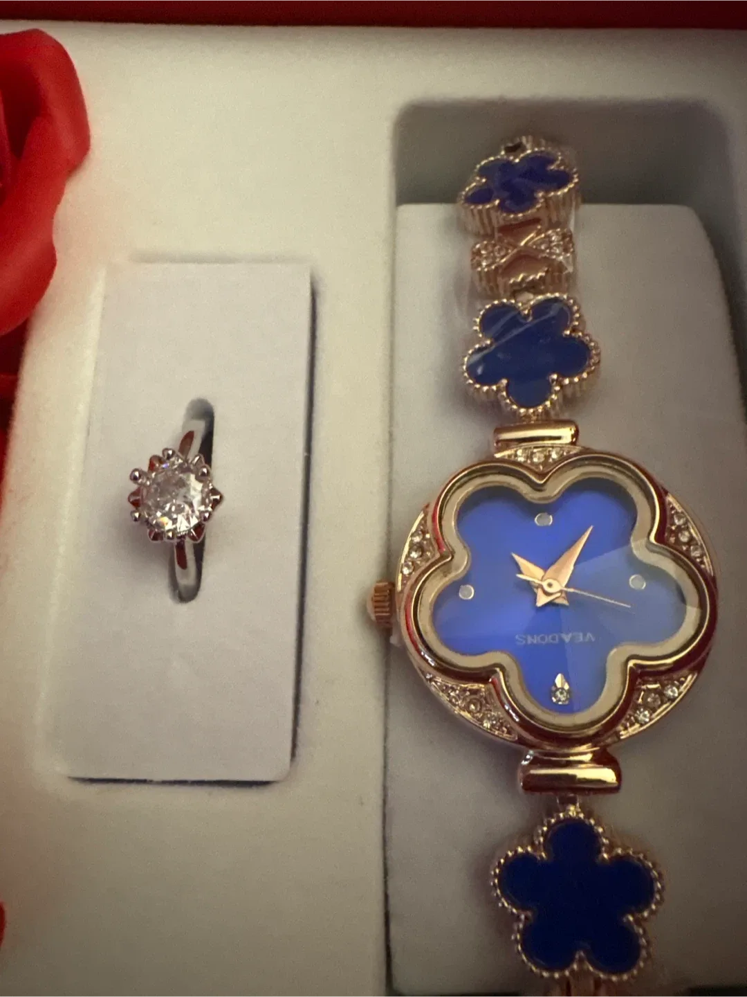 NEW VEADONS Women's Watch & Ring Gift Set image indicator(2)