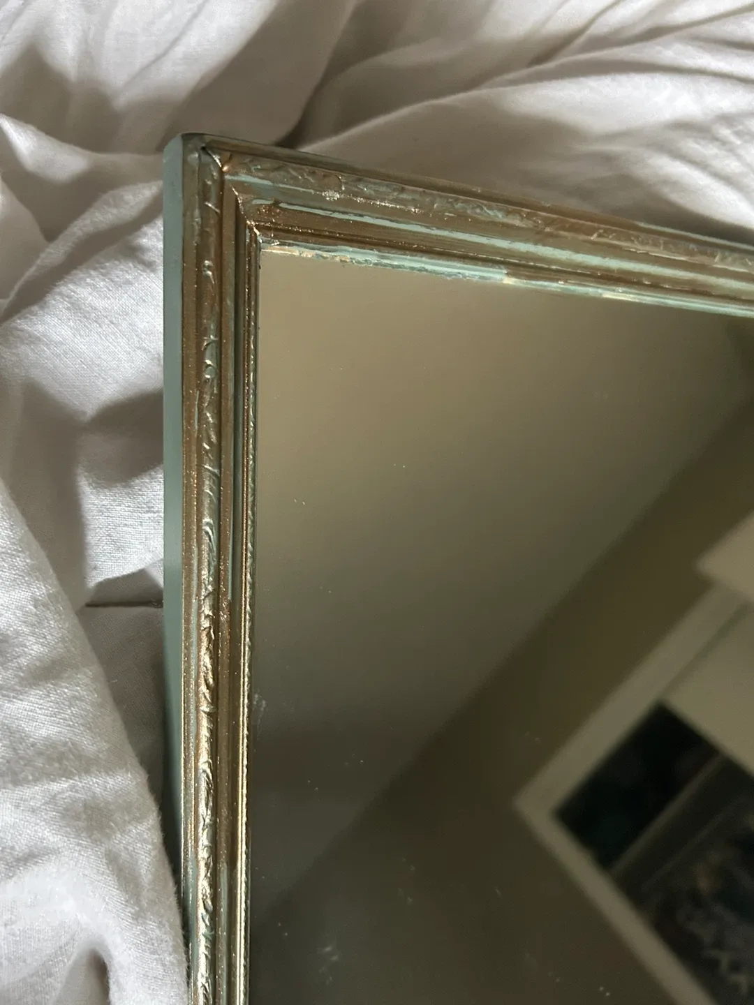 Vintage Wooden Mirror - Green/Gold - 34 x 62 x 2 cm image indicator(2)