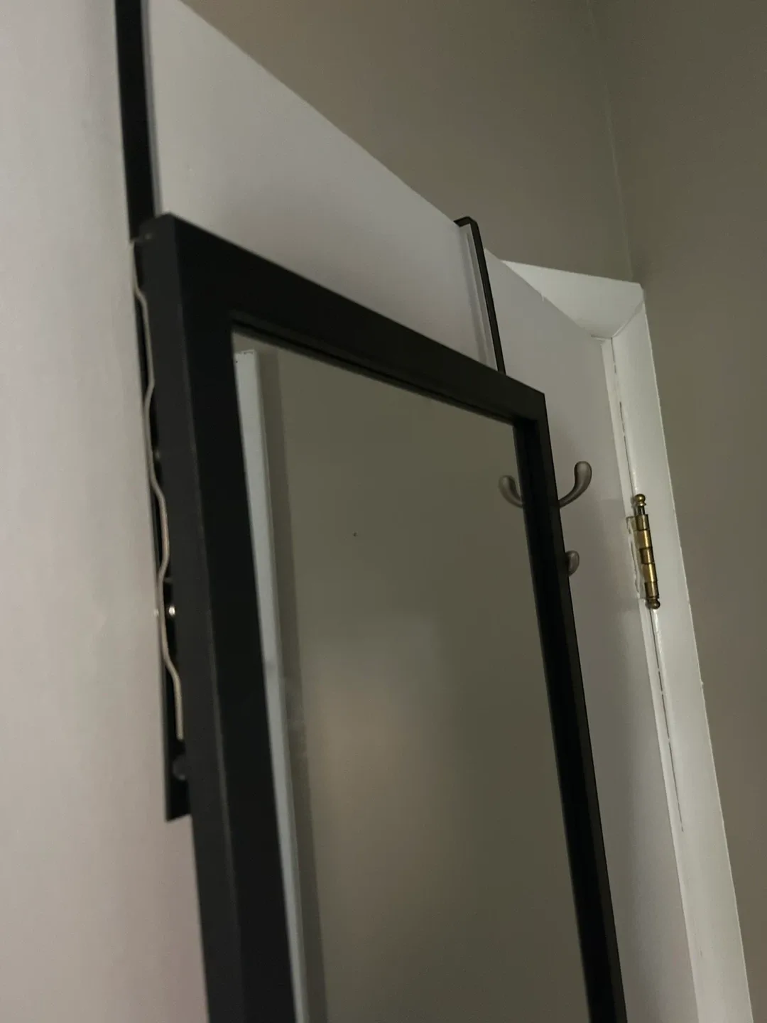 Full Length Over Door Mirror - Black Metal Frame image indicator(3)