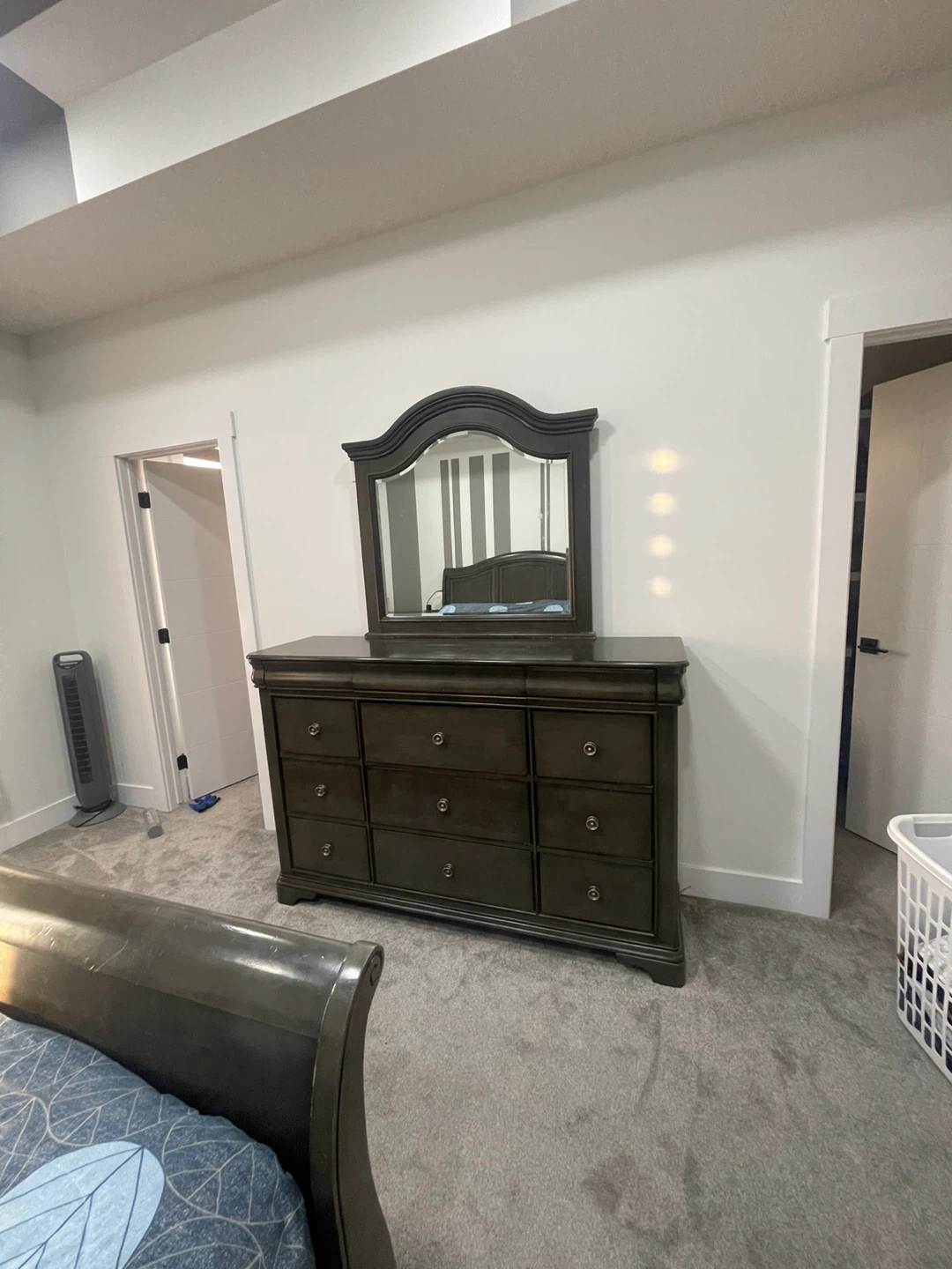 Bedroom Set - Bed Frame, Dresser, Nightstands - photo 4