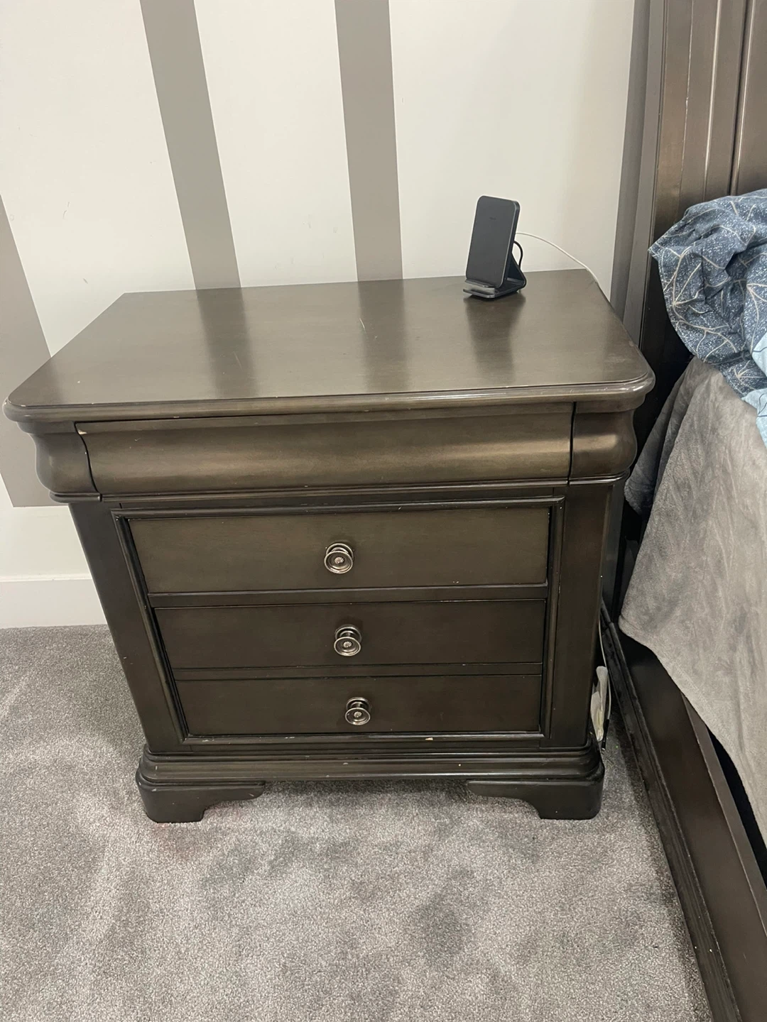 Bedroom Set - Bed Frame, Dresser, Nightstands - photo 5
