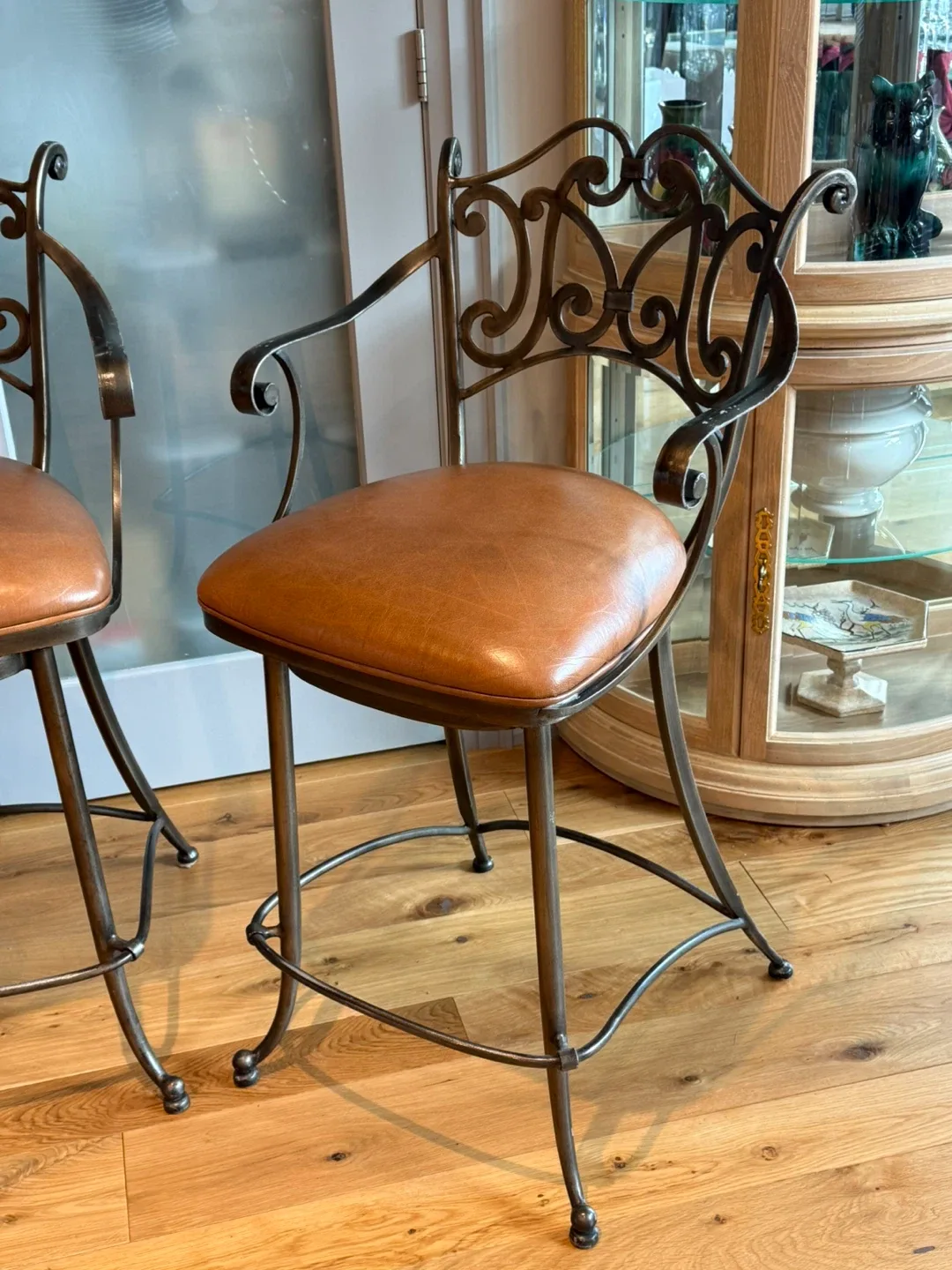 Ethan Allen Counter Stools image indicator(3)