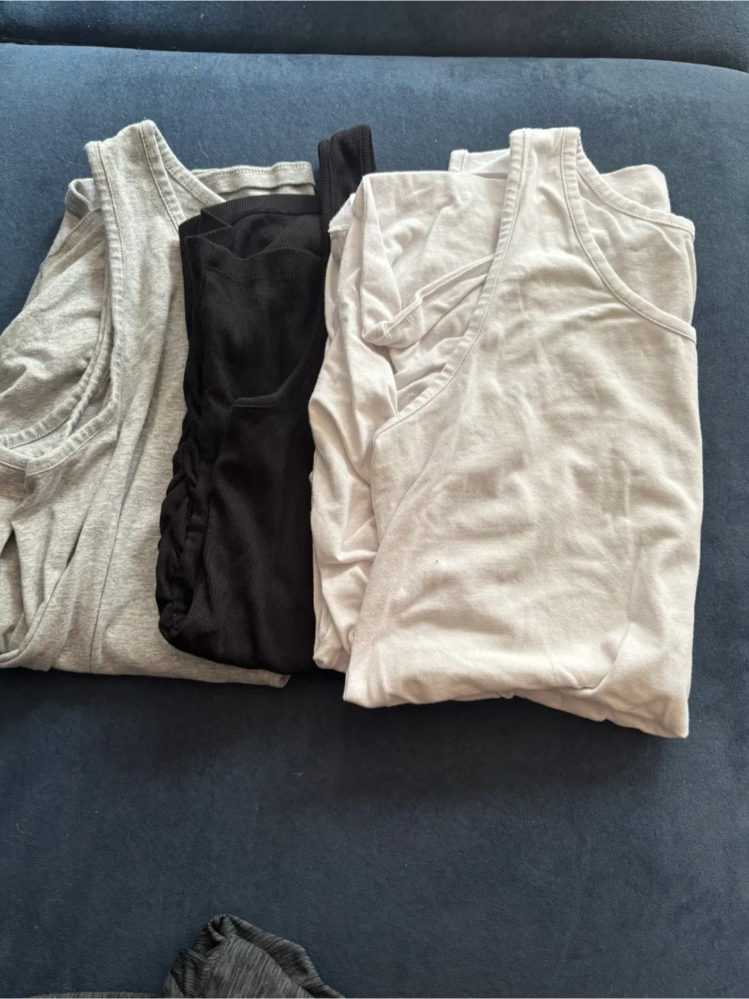 Maternity clothes lot image indicator(3)