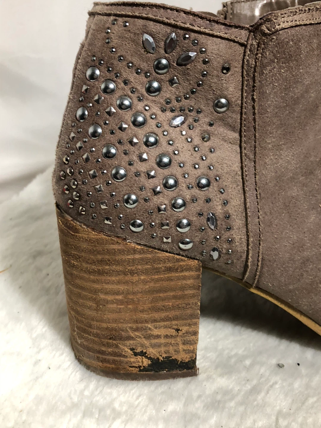 Women’s Tan Ankle Booties.  Size  9.5 - photo 2