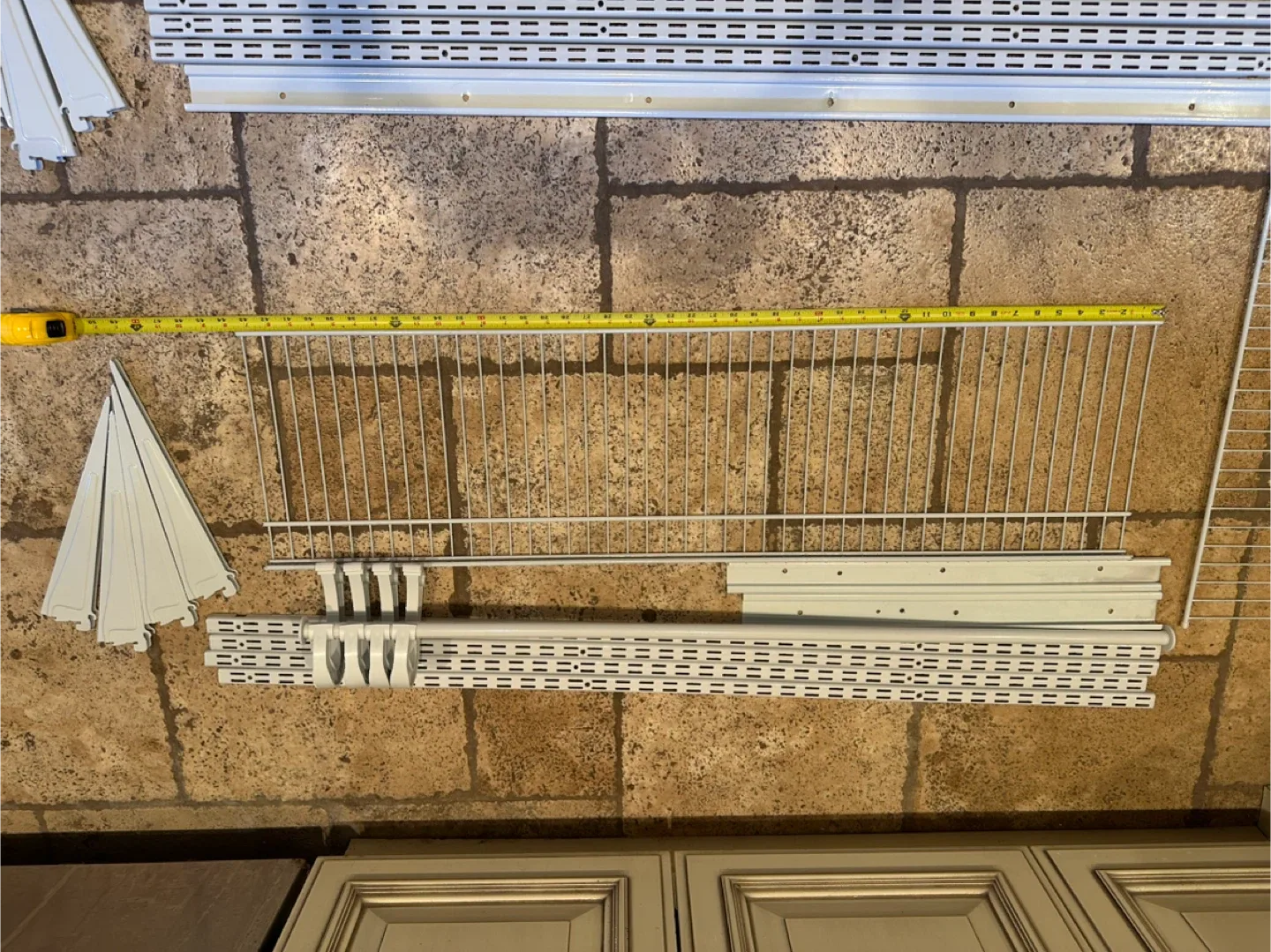 Closetmaid Closet Organizer System image indicator(3)