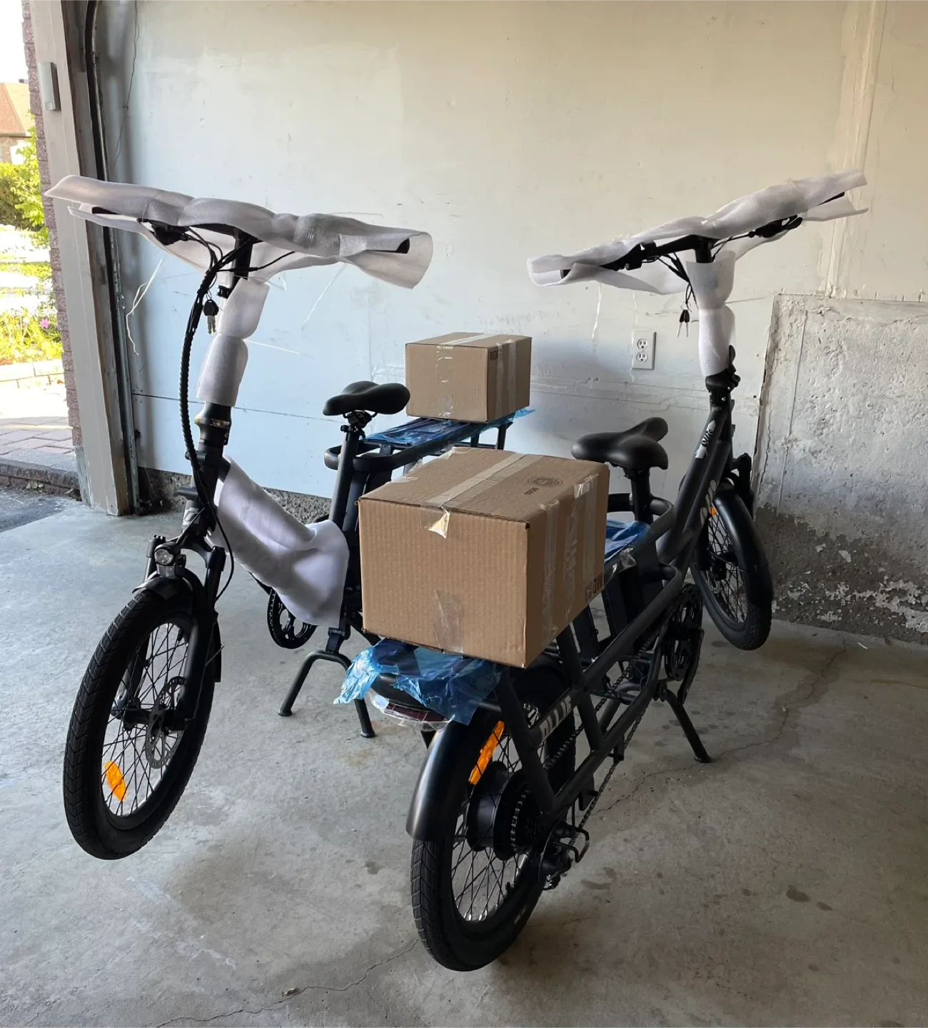 NEW! Ollie Longtail Cargo City EBike 500W 96km 32km/h MSRP $3050 image indicator(4)