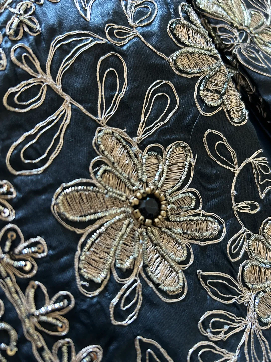 Embroidered Black Kurta Set - Size small/xsmall image indicator(4)