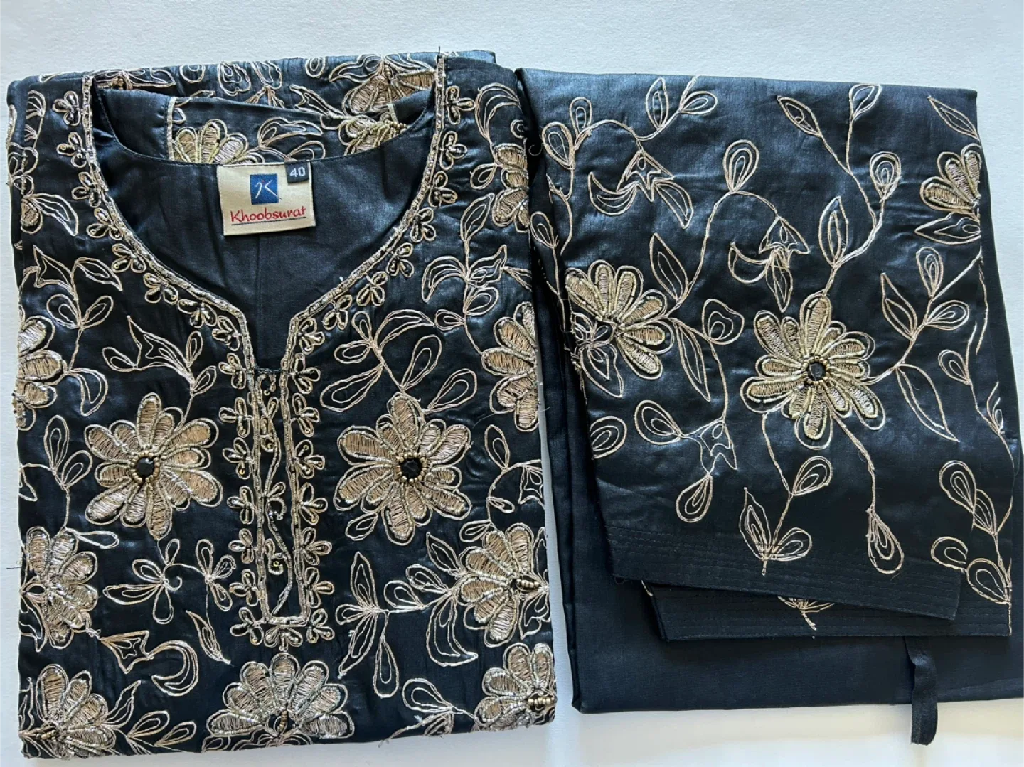Embroidered Black Kurta Set - Size small/xsmall image indicator(3)
