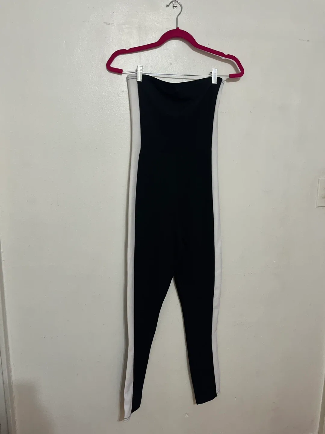 Missguided Black & White Jumpsuit - Size S thumbnail