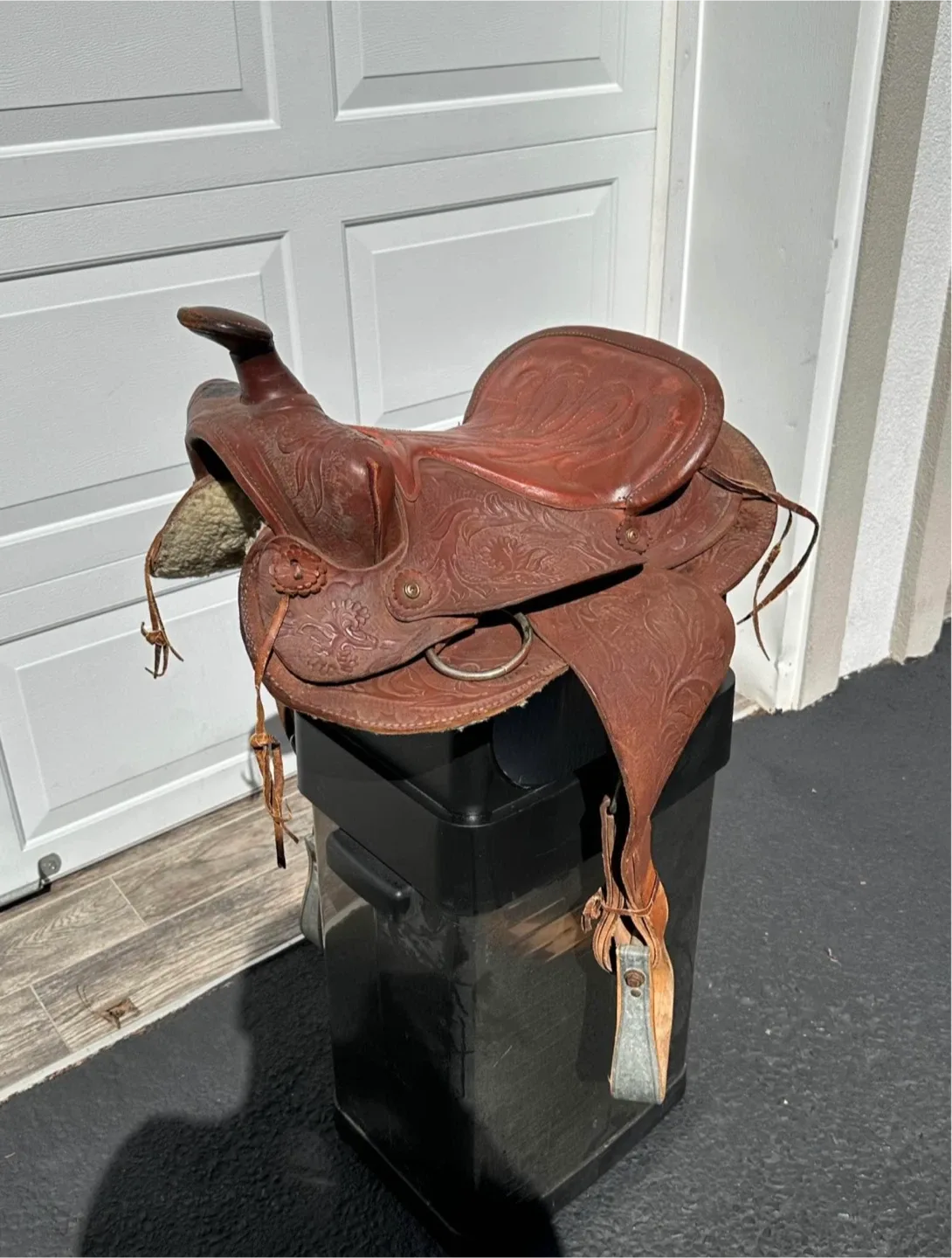 Ralph Lauren Western Horse Saddle image indicator(5)