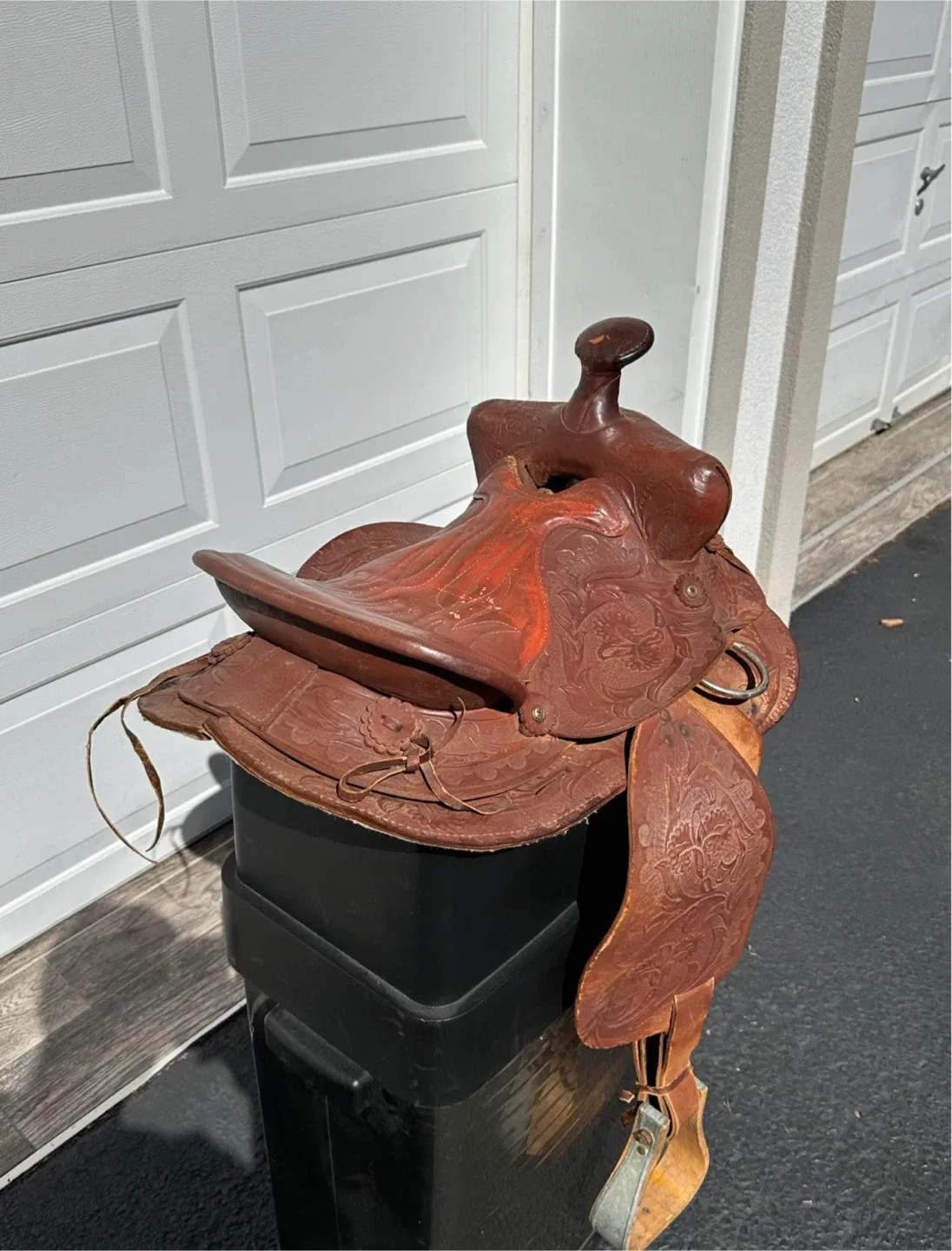 Ralph Lauren Western Horse Saddle image indicator(3)