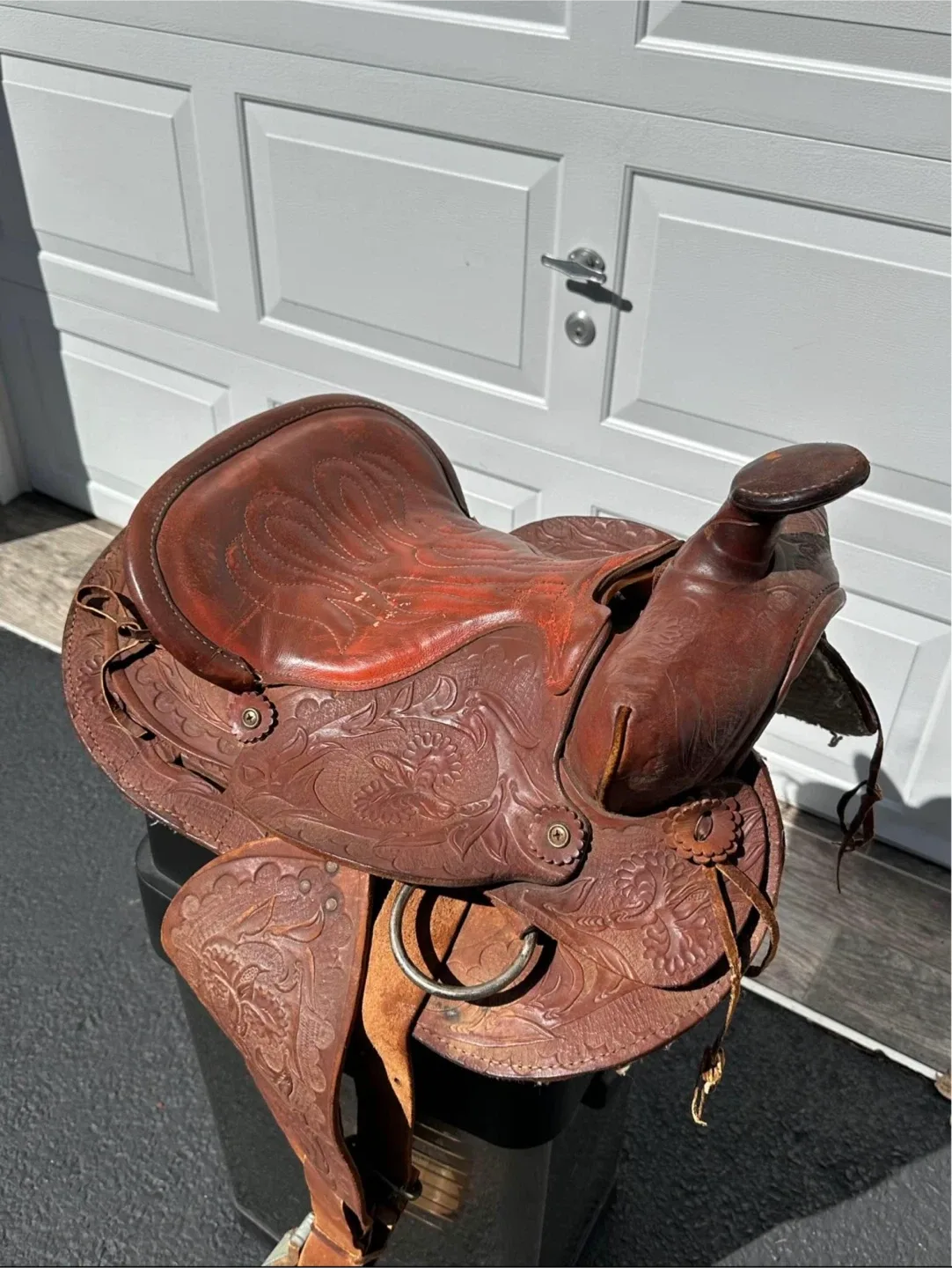 Ralph Lauren Western Horse Saddle image indicator(2)