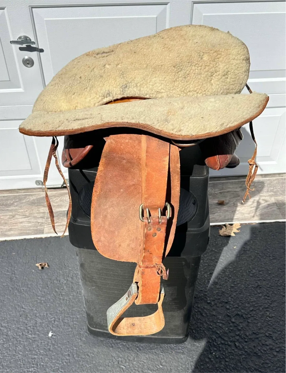 Ralph Lauren Western Horse Saddle image indicator(8)