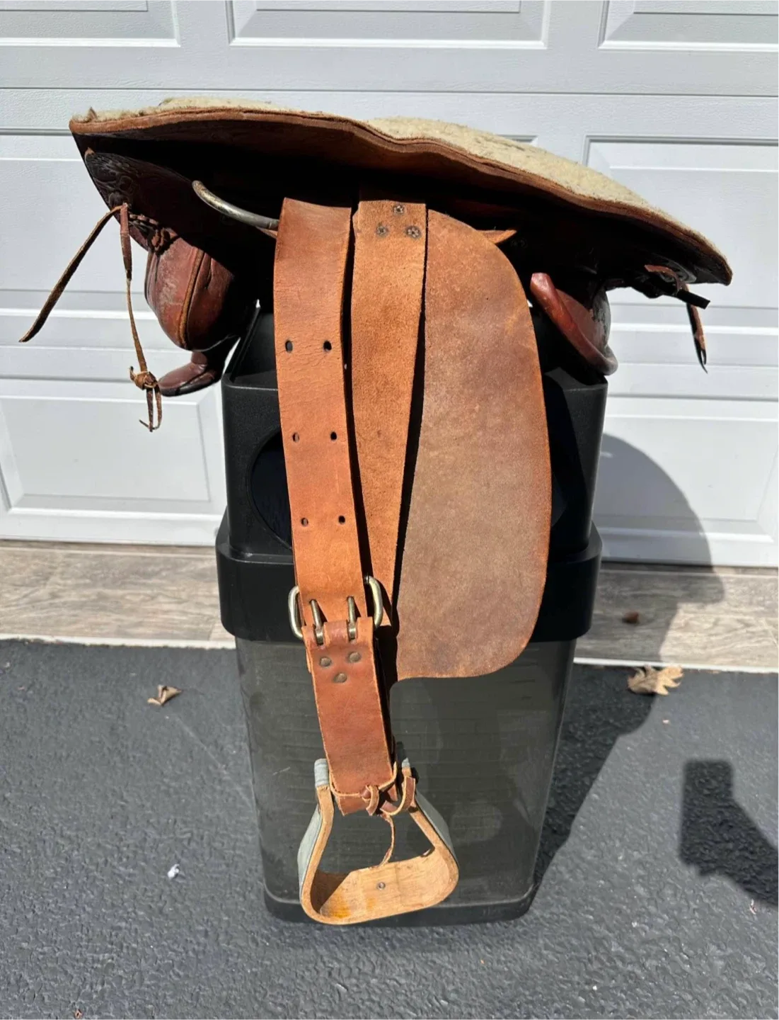 Ralph Lauren Western Horse Saddle image indicator(9)