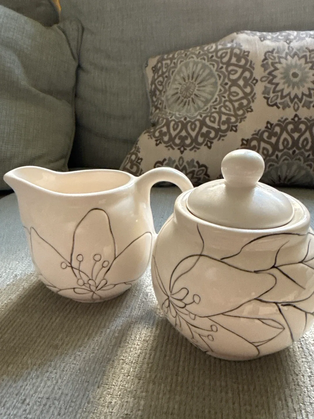 🧡Laurie Gates Anna Creamer and Sugar Bowl Set image indicator(4)