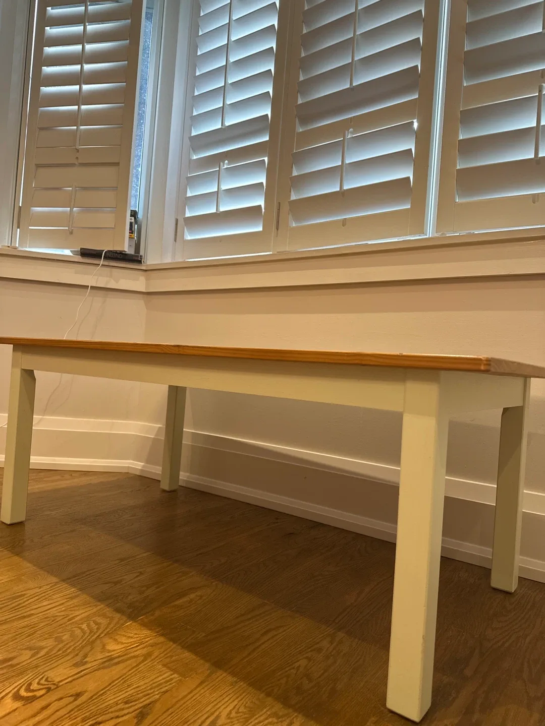 🧡Wood Coffee Table- Super great condition!! image indicator(8)