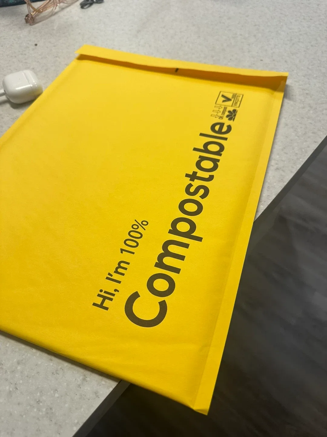 Compostable 10.5x 16 inch Shipping Envelopes image indicator(2)