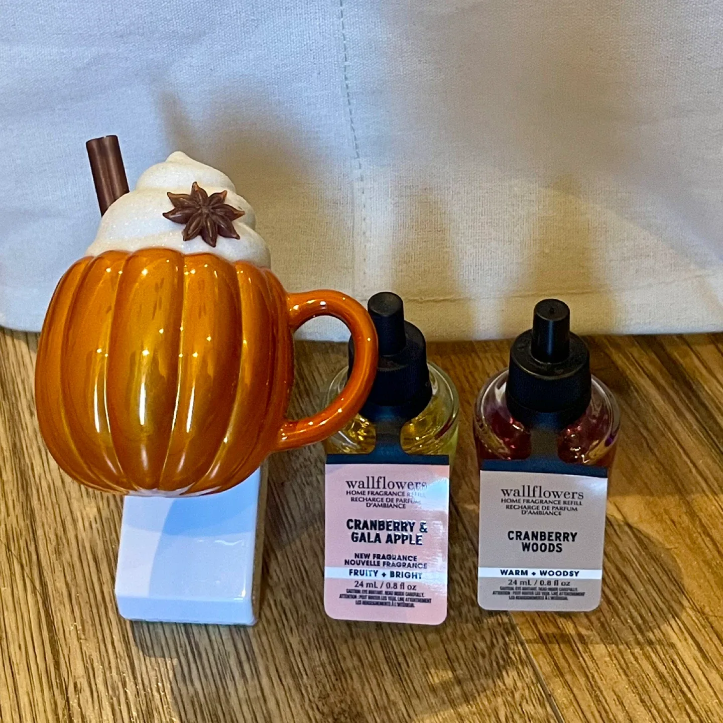 Bath & Body Works Wallflowers Fall/Halloween set🧡
