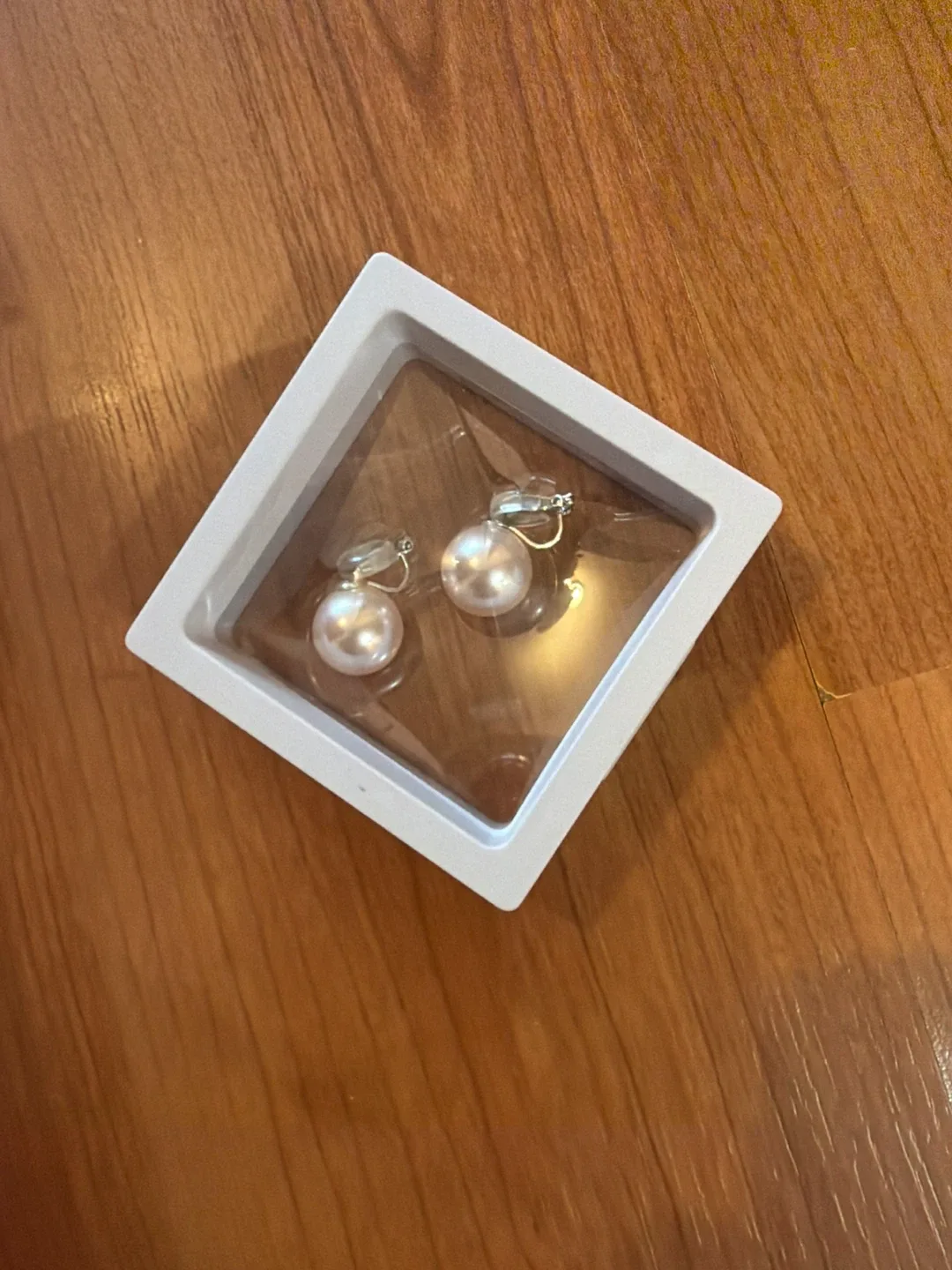 🧡Pearl Drop _clip-on Earrings - New in Box thumbnail