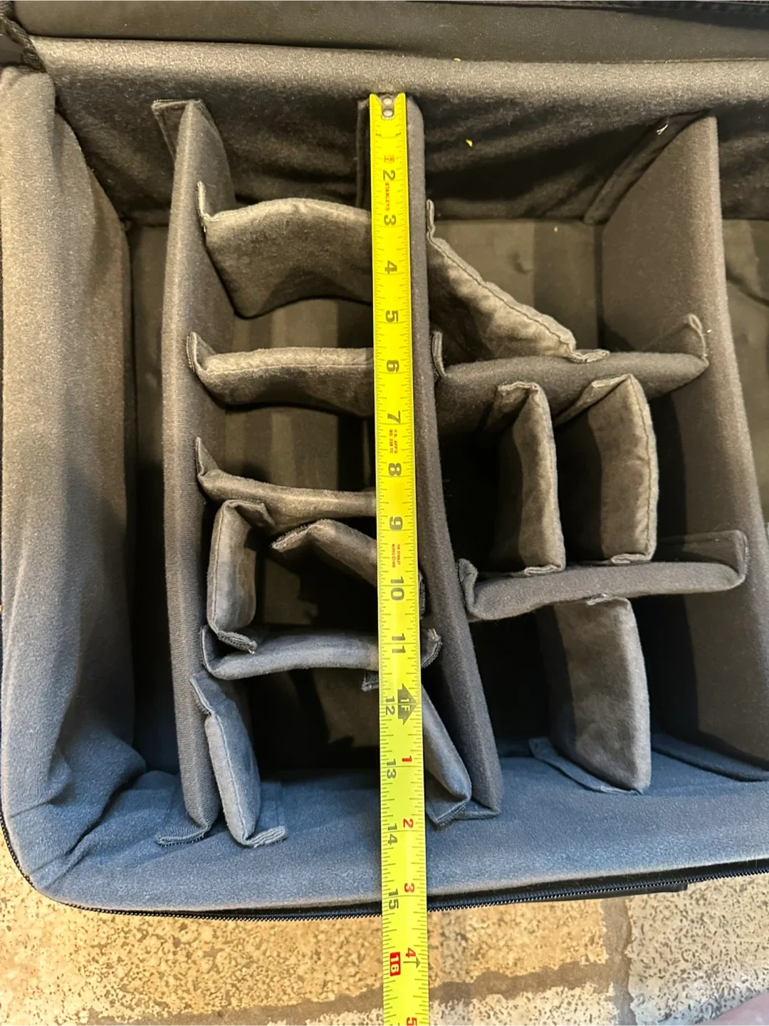 Vanguard Camera Equipment Bag - Black - 21x16x8 inch image indicator(7)