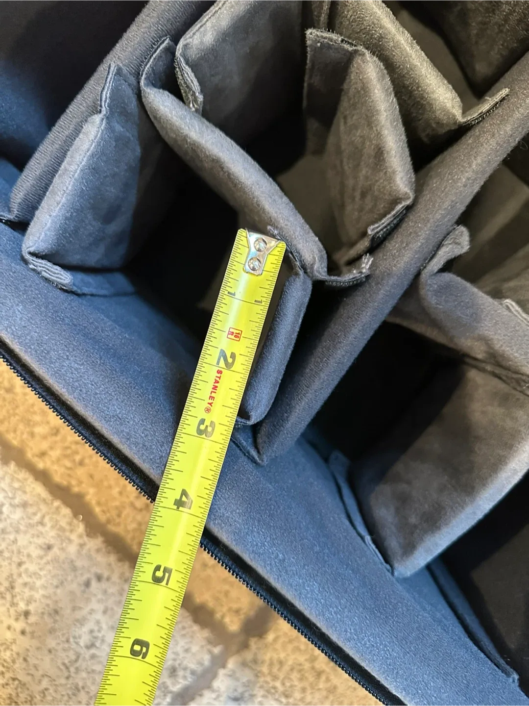 Vanguard Camera Equipment Bag - Black - 21x16x8 inch image indicator(9)