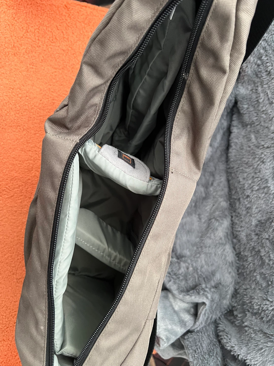 Lowepro Passport Sling - DSLR Camera Bag - photo 3