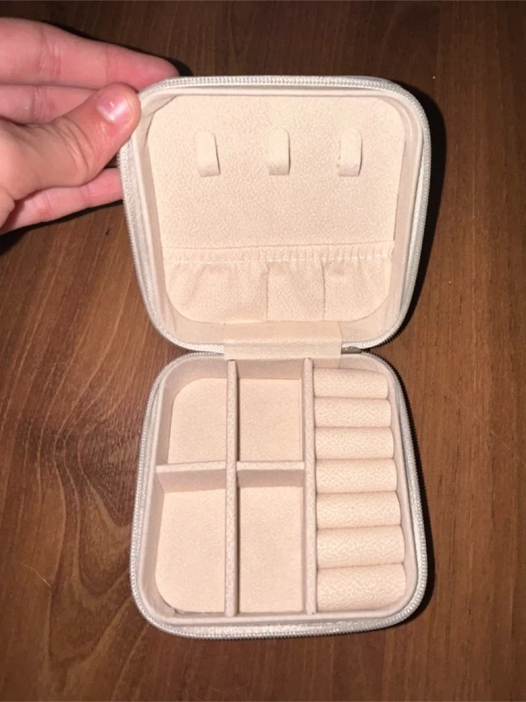 Floral Travel Jewelry Box - Beige image indicator(2)